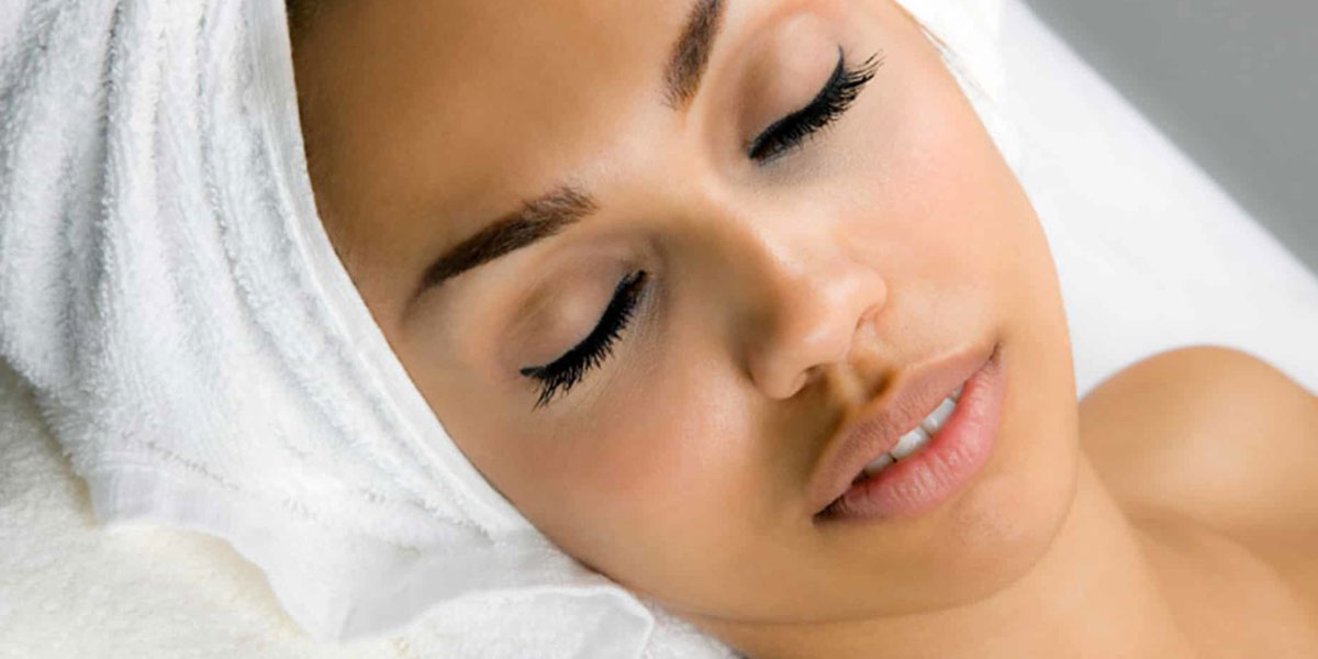 Relaxed woman in a spa.